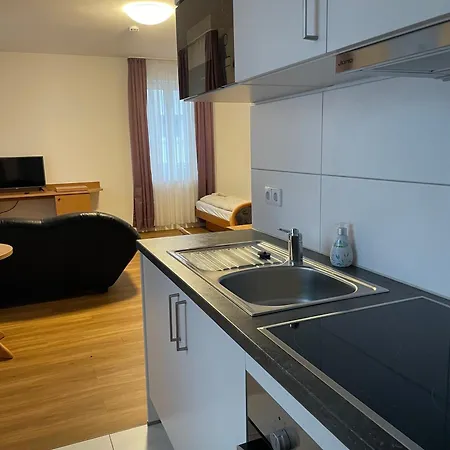 4 Appartement *
